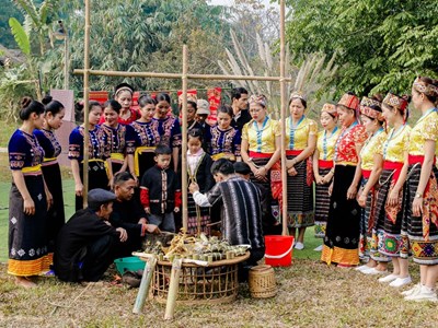 Bảo tồn văn hóa phi vật thể dân tộc Ơ Đu và Khơ Mú gắn với phát triển du lịch