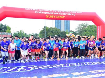 Gần 1.000 VĐV tham gia Giải chạy Marathon “Tuyên Quang- Nơi vẻ đẹp hội tụ“