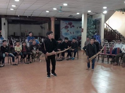 Bảo tồn nghệ thuật trình diễn múa Khèn dân tộc Mông ở Lào Cai