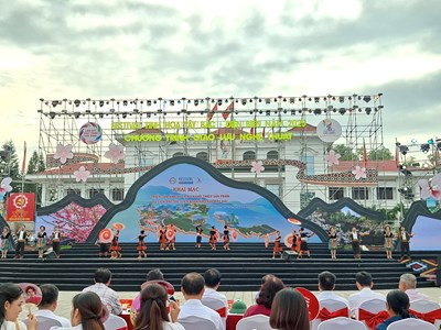 Khai mạc không gian trải nghiệm văn hóa, du lịch, ẩm thực Tây Bắc mở rộng