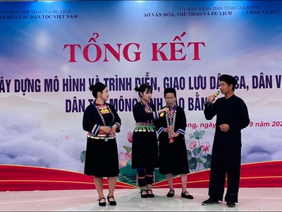 Người Mông đen ở Cao Bằng gìn giữ dân ca, dân vũ truyền thống