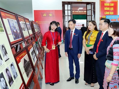  Triển lãm ảnh “86 năm Đảng bộ tỉnh Sơn La – Những dấu ấn lịch sử và chặng đường phát triển”