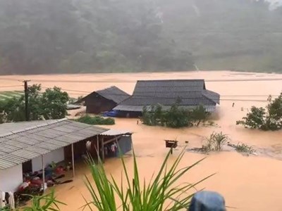 Sơn La: Mưa lũ sau bão số 10 gây thiệt hại về người, tài sản, cơ sở hạ tầng 