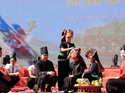 “Tẳng cẩu”- biểu trưng về văn hóa hôn nhân của người Thái đen