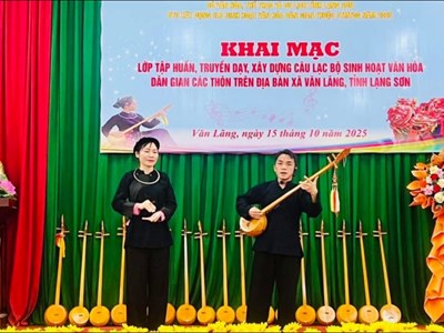 Truyền dạy văn hóa phi vật thể dân tộc Tày, Nùng gắn với phát triển du lịch