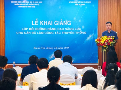 Nâng cao năng lực cho cán bộ thông tin và truyền thông tại An Giang