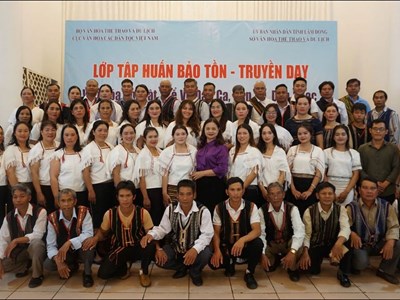Gìn giữ di sản văn hóa phi vật thể của người Chu Ru