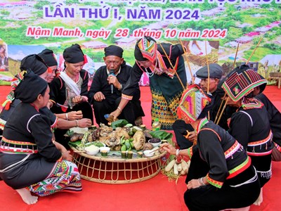Về Nậm Hàng vui hội “Mạ mạ mê” cùng đồng bào dân tộc Khơ Mú