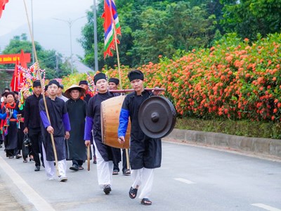 Đặc sắc Lễ hội cơm mới Đền Đông Cuông của người Tày Khao