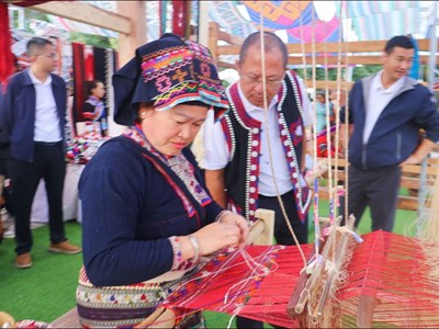 Nghề dệt thổ cẩm dân tộc Lào tỉnh Điện Biên xuất sắc đoạt giải tại Trung Quốc