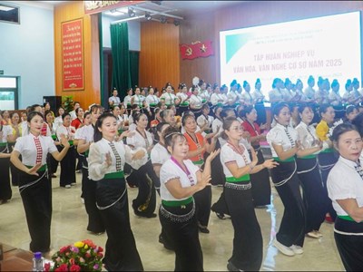 Bế mạc lớp tập huấn nghiệp vụ văn hoá, văn nghệ cơ sở năm 2025