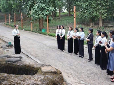 Nâng cao chất lượng đội ngũ hướng dẫn viên du lịch tại di tích Chiến trường Điện Biên Phủ 