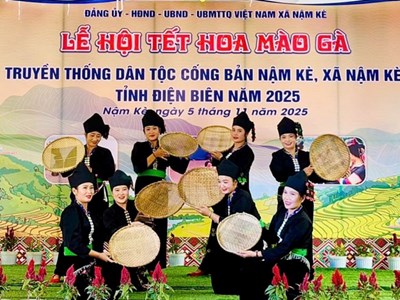 Về xã biên giới Nậm Kè vui “Tết hoa mào gà” với đồng bào dân tộc Cống 