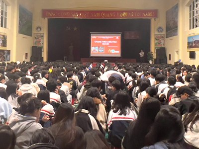 Học sinh dân tộc nội trú Điện Biên được xem miễn phí phim “Mưa đỏ”