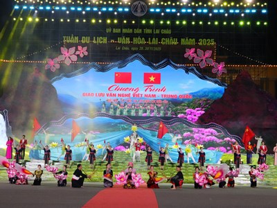 Đặc sắc chương trình nghệ thuật giao lưu hữu nghị Việt Nam - Trung Quốc 