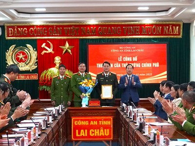 Công an tỉnh Lai Châu nhận thư khen của Thủ tướng Chính phủ Phạm Minh Chính