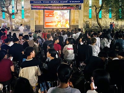 Khán giả vùng biên giới An Giang háo hức trải nghiệm phim “Mưa đỏ”  