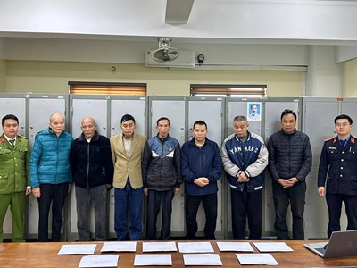 Bắt giữ 7 đối tượng tổ chức đánh bạc dưới hình thức ghi số lô, số đề qua mạng