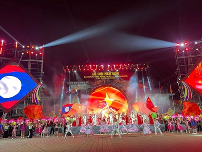 20h tối nay, khai mạc Lễ hội Ném còn 3 nước Việt Nam - Lào - Trung Quốc 