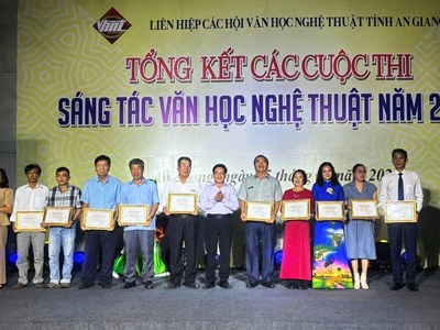 Trao giải Cuộc thi sáng tác Văn học nghệ thuật tỉnh An Giang 2025