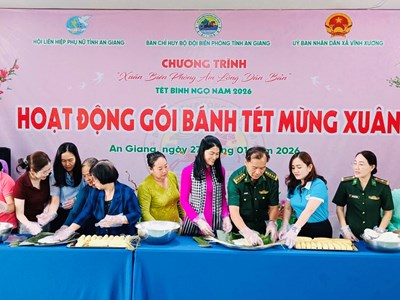 An Giang gói 500 đòn bánh tét tặng các lực lượng và người dân biên giới 