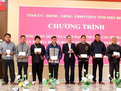 Chung tay chăm lo Tết cho người dân khó khăn tại xã biên giới Nậm Kè