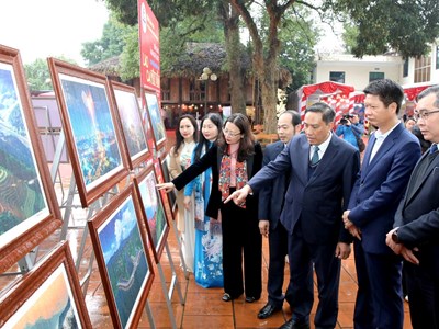 Lào Cai khai mạc Hội Báo Xuân mừng Đảng, mừng Xuân Bính Ngọ 2026