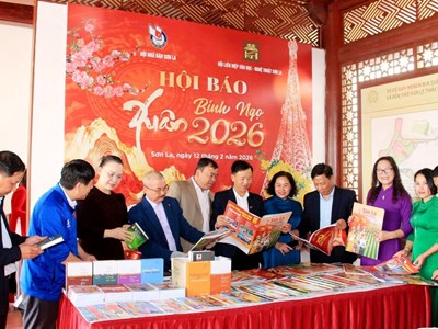 Sơn La “Tự hào 96 mùa Xuân có Đảng”