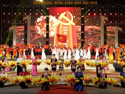 “Xuân rạng ngời - Lào Cai bừng sáng” chào đón giao thừa Bính Ngọ