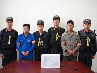 Điện Biên bắt 2 đối tượng mua bán trái phép 5 bánh heroin