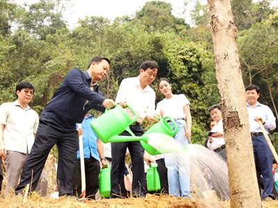 Điện Biên phát động “Tết trồng cây đời đời nhớ ơn Bác Hồ”