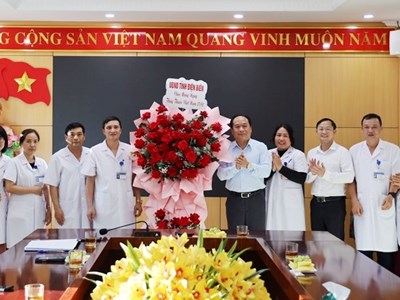 Đội ngũ cán bộ, y bác sĩ Điện Biên vì sức khỏe nhân dân phục vụ