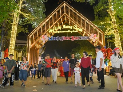 Phố đi bộ Mường Thanh - điểm đến hấp dẫn của du lịch Điện Biên