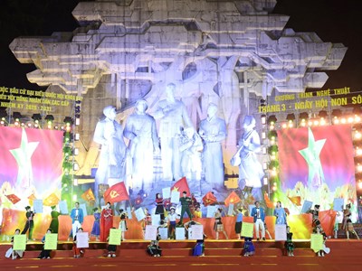 Hào hùng chương trình nghệ thuật đặc biệt “Tháng 3 - Ngày hội non sông”