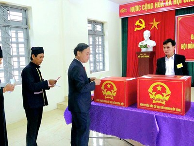100% cử tri các dân tộc xã biên giới Nậm Kè hoàn thành bỏ phiếu