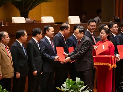 Ông Trần Tiến Dũng là Trưởng đoàn Đại biểu Quốc hội tỉnh Điện Biên