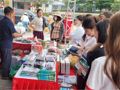 Lai Châu gây ấn tượng tại sự kiện “Sắc màu du lịch Đất Tổ” 2026