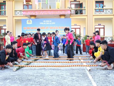 Lai Châu: Gìn giữ bản sắc văn hóa cho học sinh vùng biên từ trò chơi dân gian