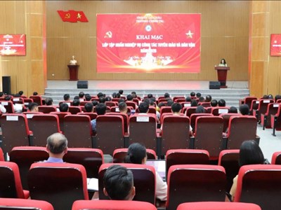 Nâng cao kỹ năng, nghiệp vụ cho cán bộ làm công tác tuyên giáo, dân vận