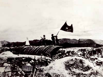 Triển lãm ảnh “Từ căn cứ địa Việt Bắc đến Chiến dịch Điện Biên Phủ” 
