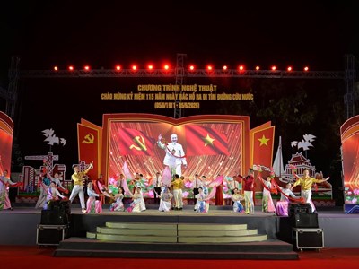 Đặc sắc chương trình nghệ thuật “Người đi tìm hình của nước”