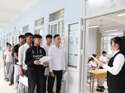Hơn 4.600 thí sinh Lai Châu hoàn thành môn thi tốt nghiệp THPT đầu tiên 