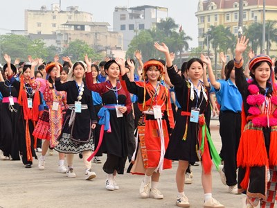 Tuyên Quang phát triển vùng dân tộc thiểu số gắn với bảo tồn bản sắc