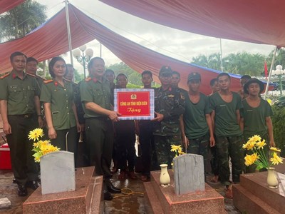 Động viên lực lượng lấy mẫu ADN hài cốt liệt sĩ tại Nghĩa trang Tông Khao