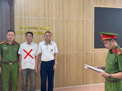 Khởi tố đối tượng đăng 394 bài viết sai sự thật để “câu view” kiếm tiền