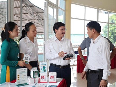 Điện Biên phát động thực hiện thanh toán không dùng tiền mặt