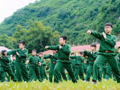 140 “chiến sĩ nhí” trưởng thành sau 7 ngày trong quân ngũ tại Sơn La 