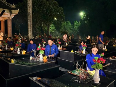 Tuổi trẻ Cao Bằng thắp nến tri ân, viết tiếp bản hùng ca cách mạng