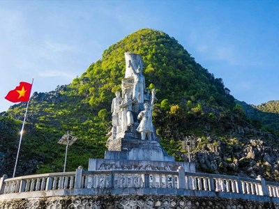 Biểu tượng tuổi trẻ trên Cao nguyên đá thành điểm du lịch