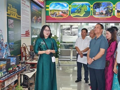 Trưng bày gần 300 hiện vật về 120 năm đường sắt Hải Phòng-Lào Cai-Côn Minh 